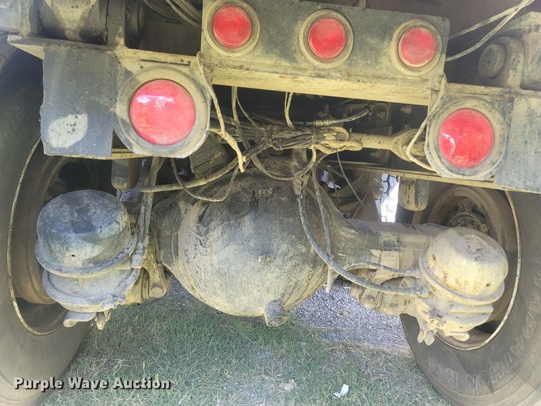 image for item LM9776 2016 Western Star 4700SF  dump truck