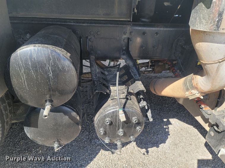 image for item LM9776 2016 Western Star 4700SF  dump truck