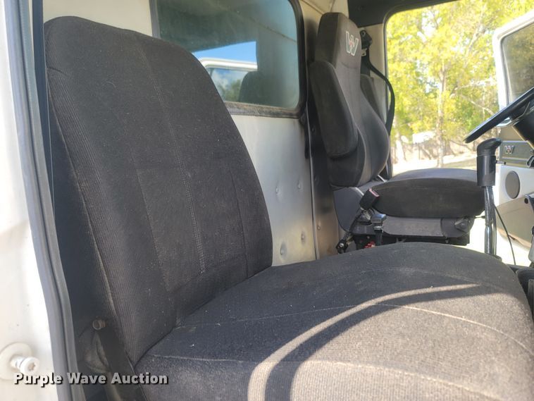 image for item LM9776 2016 Western Star 4700SF  dump truck