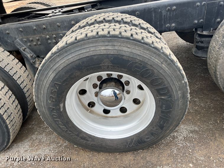 image for item LM9776 2016 Western Star 4700SF  dump truck