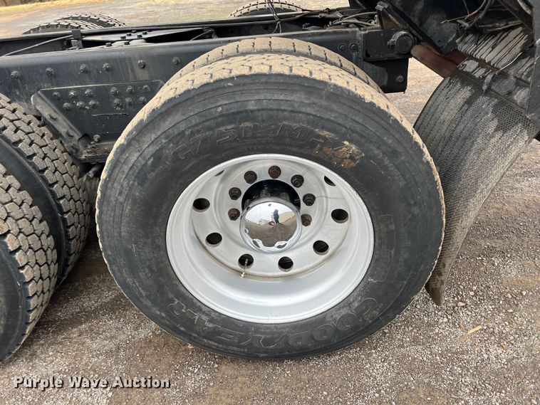 image for item LM9776 2016 Western Star 4700SF  dump truck