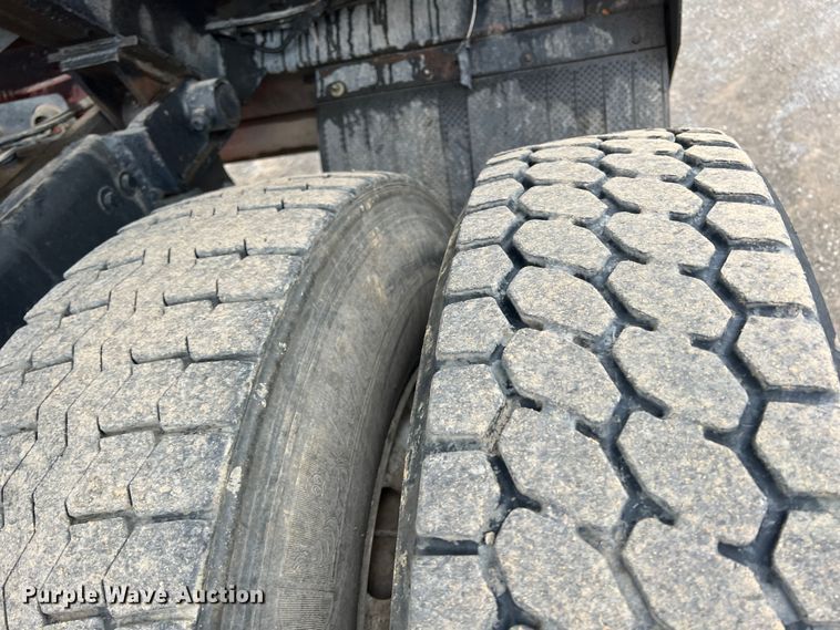 image for item LM9776 2016 Western Star 4700SF  dump truck