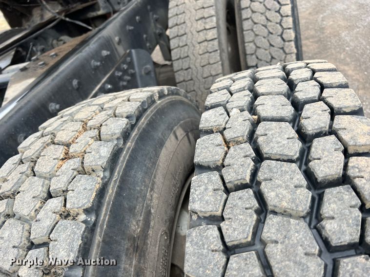 image for item LM9776 2016 Western Star 4700SF  dump truck