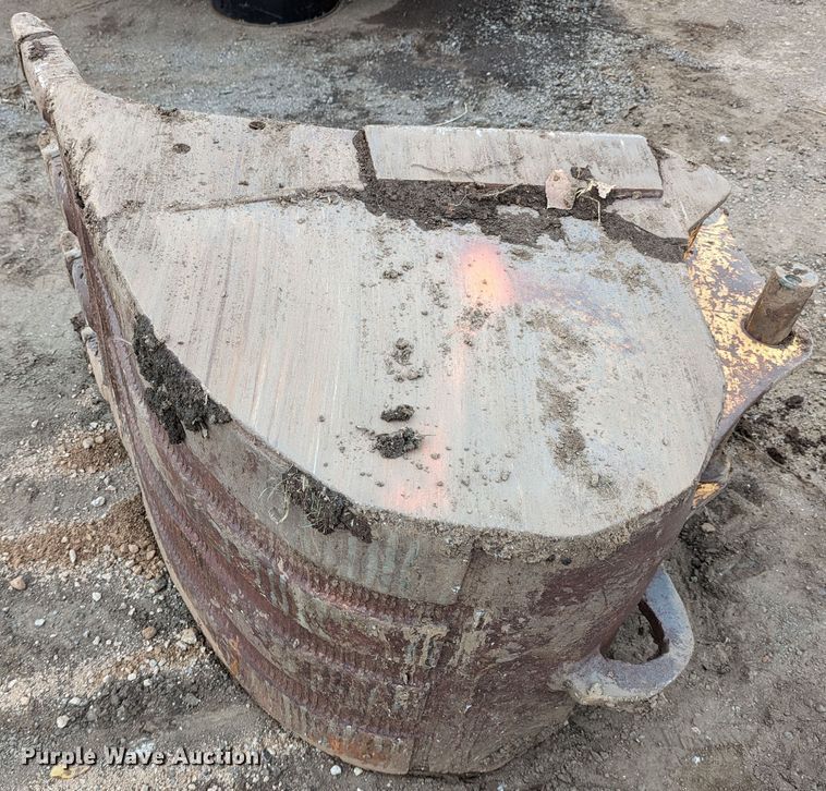 image for item LP9123 30"W excavator bucket