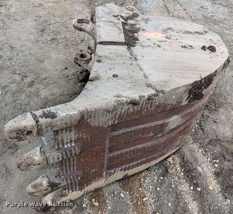 image for item LP9123 30"W excavator bucket