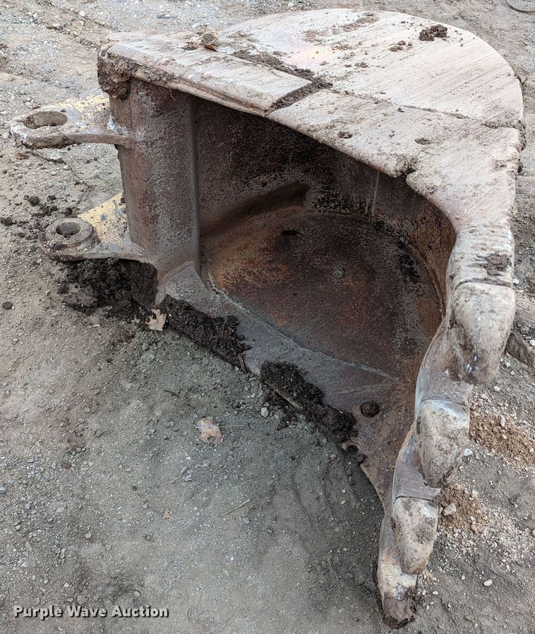 image for item LP9123 30"W excavator bucket