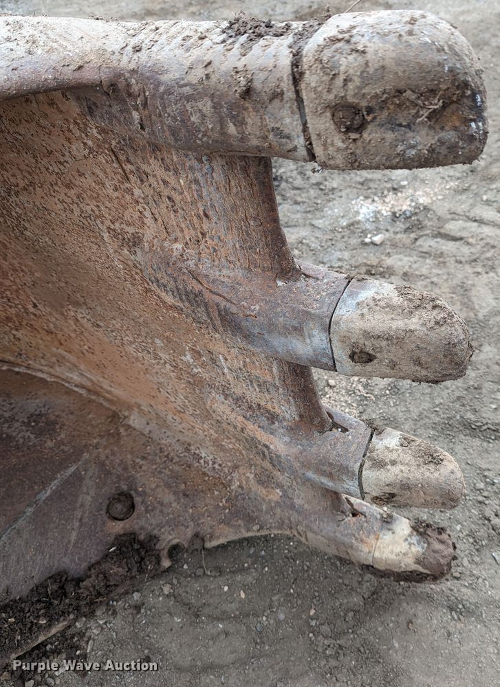 image for item LP9123 30"W excavator bucket