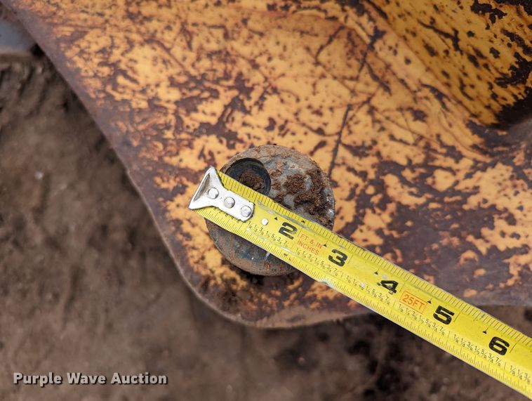 image for item LP9123 30"W excavator bucket