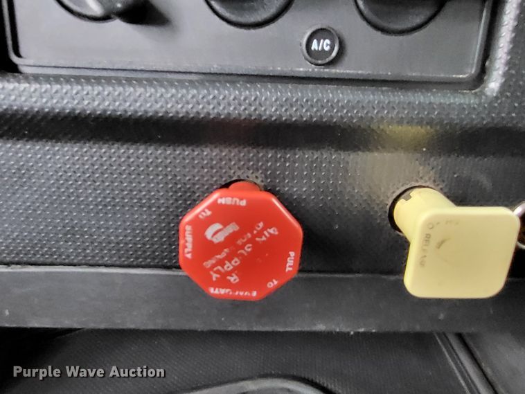 image for item LR9092 2014 Caterpillar CT660 tri-drive hydrovac truck