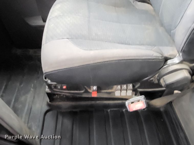 image for item LR9092 2014 Caterpillar CT660 tri-drive hydrovac truck