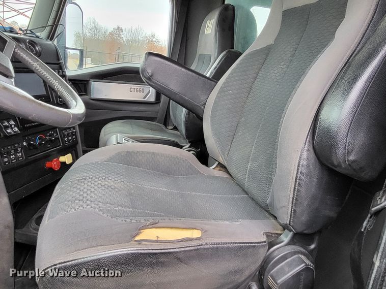 image for item LR9092 2014 Caterpillar CT660 tri-drive hydrovac truck