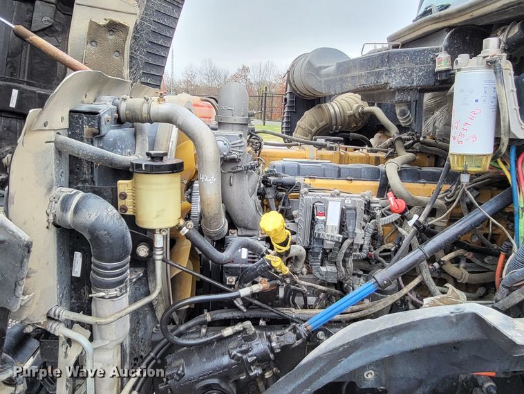 image for item LR9092 2014 Caterpillar CT660 tri-drive hydrovac truck