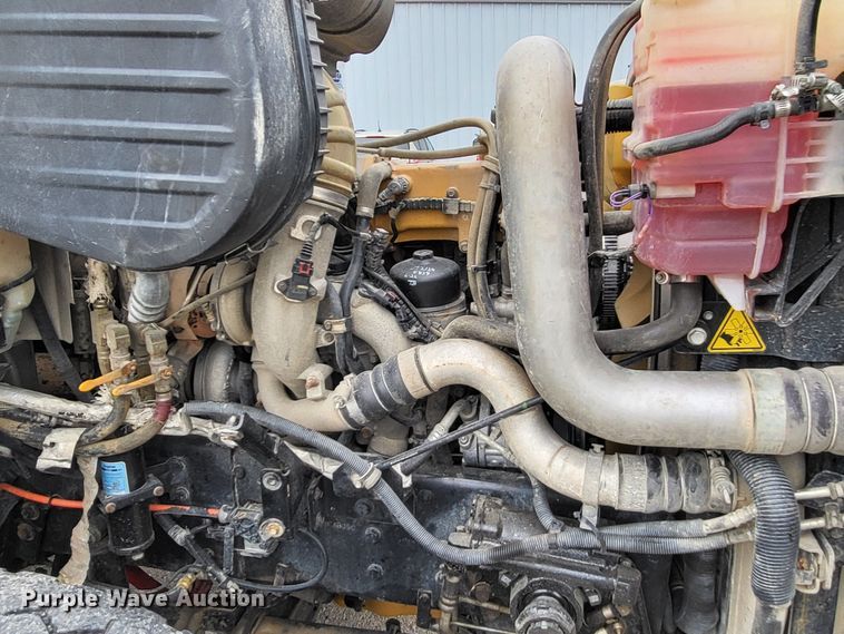 image for item LR9092 2014 Caterpillar CT660 tri-drive hydrovac truck