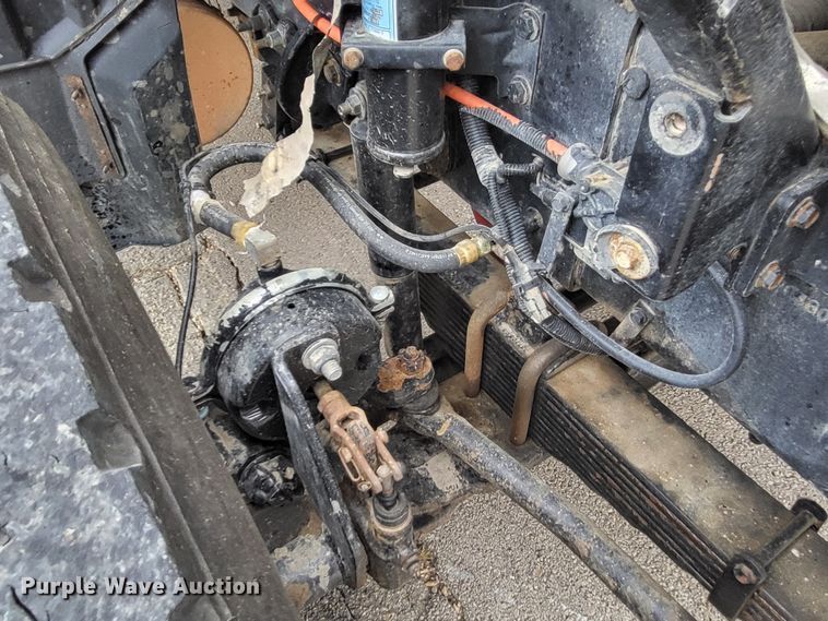 image for item LR9092 2014 Caterpillar CT660 tri-drive hydrovac truck