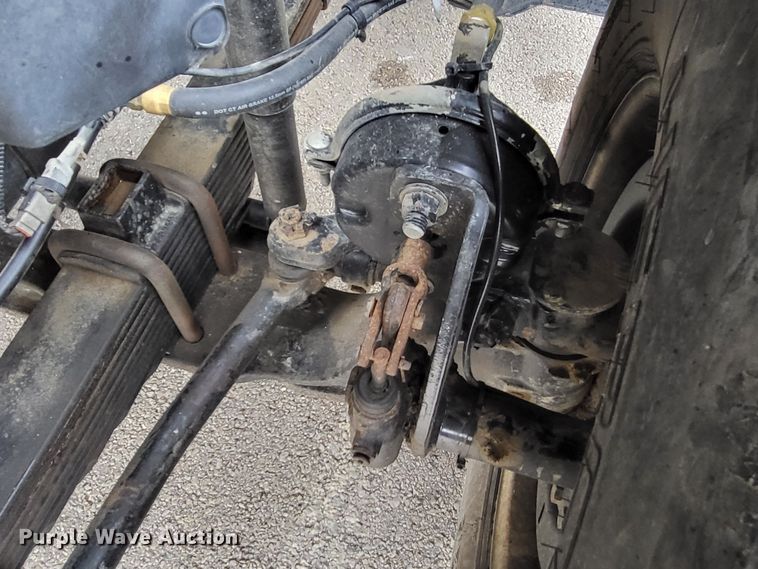 image for item LR9092 2014 Caterpillar CT660 tri-drive hydrovac truck