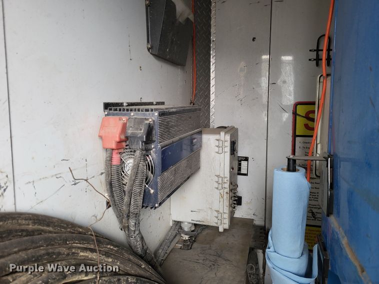 image for item LR9092 2014 Caterpillar CT660 tri-drive hydrovac truck