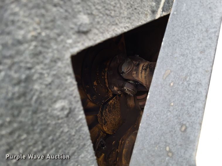 image for item LR9092 2014 Caterpillar CT660 tri-drive hydrovac truck