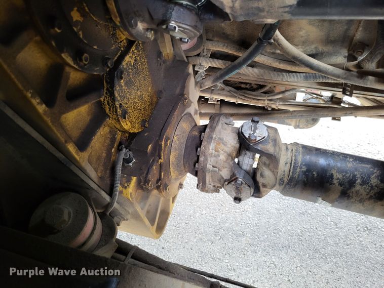 image for item LR9092 2014 Caterpillar CT660 tri-drive hydrovac truck