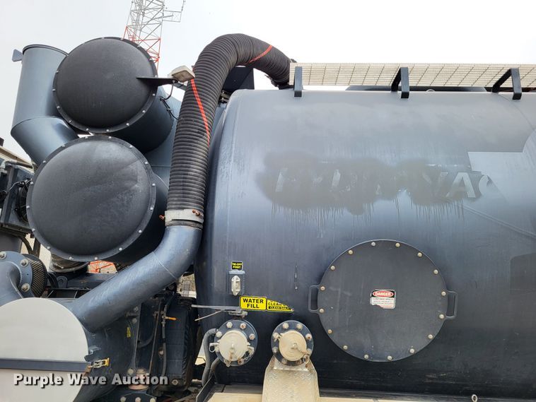 image for item LR9092 2014 Caterpillar CT660 tri-drive hydrovac truck