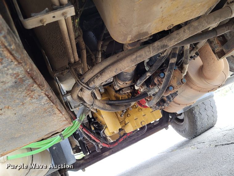 image for item LR9092 2014 Caterpillar CT660 tri-drive hydrovac truck