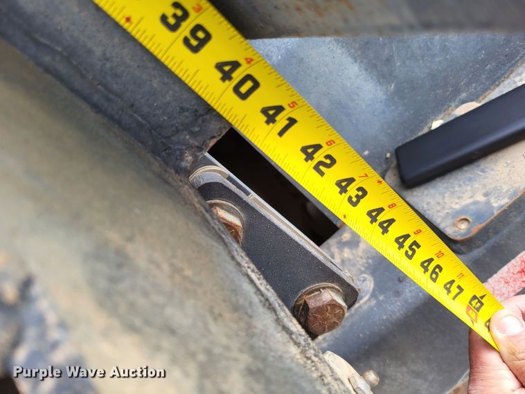 image for item LR9092 2014 Caterpillar CT660 tri-drive hydrovac truck