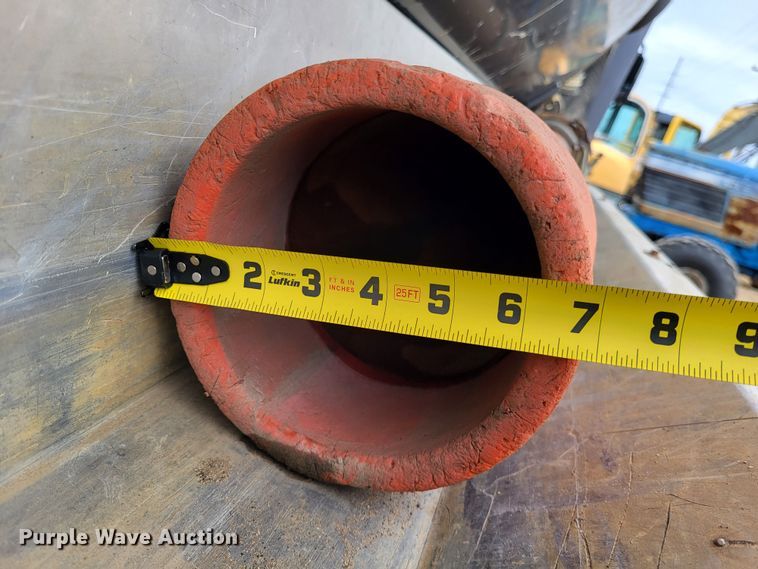 image for item LR9092 2014 Caterpillar CT660 tri-drive hydrovac truck