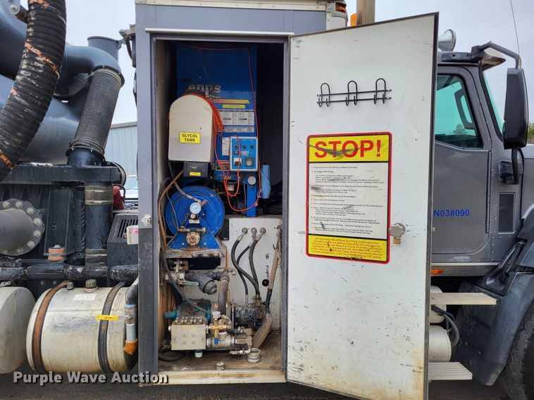 image for item LR9092 2014 Caterpillar CT660 tri-drive hydrovac truck