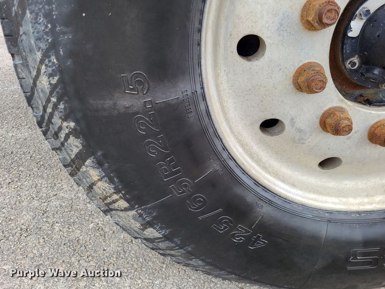 image for item LR9092 2014 Caterpillar CT660 tri-drive hydrovac truck