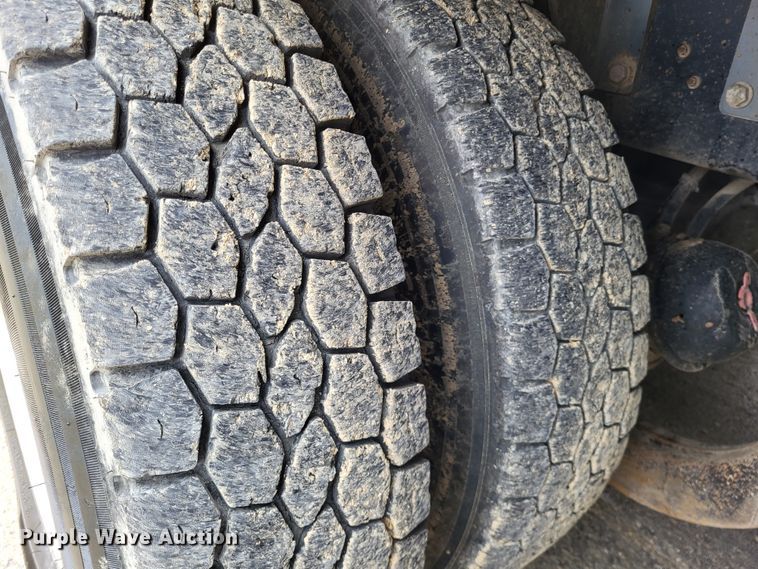 image for item LR9092 2014 Caterpillar CT660 tri-drive hydrovac truck