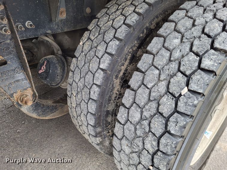 image for item LR9092 2014 Caterpillar CT660 tri-drive hydrovac truck