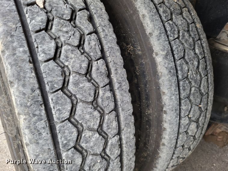 image for item LR9092 2014 Caterpillar CT660 tri-drive hydrovac truck