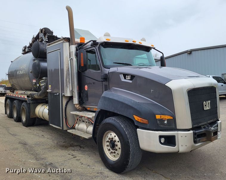 image for item LR9093 2014 Caterpillar CT660  tri-drive hydrovac truck