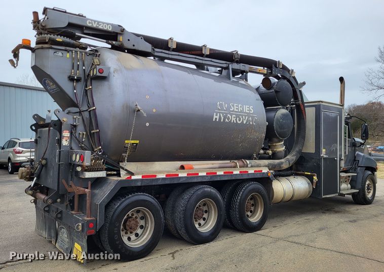 image for item LR9093 2014 Caterpillar CT660  tri-drive hydrovac truck