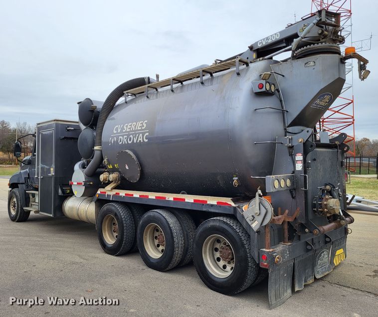 image for item LR9093 2014 Caterpillar CT660  tri-drive hydrovac truck