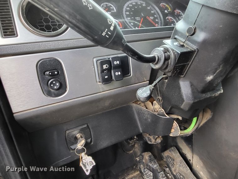 image for item LR9093 2014 Caterpillar CT660  tri-drive hydrovac truck