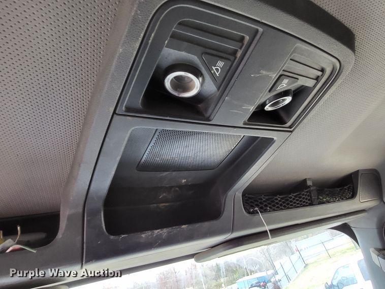 image for item LR9093 2014 Caterpillar CT660  tri-drive hydrovac truck