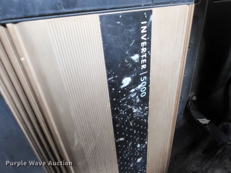 image for item LR9093 2014 Caterpillar CT660  tri-drive hydrovac truck