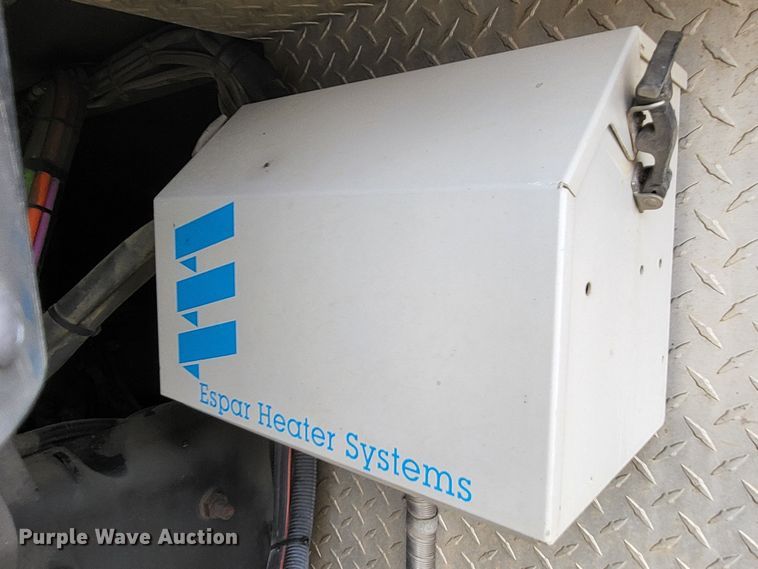 image for item LR9093 2014 Caterpillar CT660  tri-drive hydrovac truck