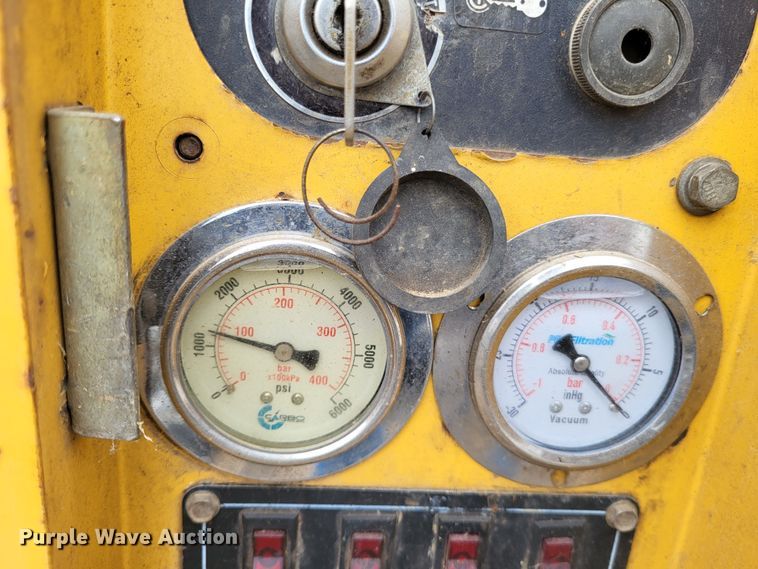 image for item LR9094 2005 Vermeer Ring-O-Matic 550 Jet Vac  vacuum excavator