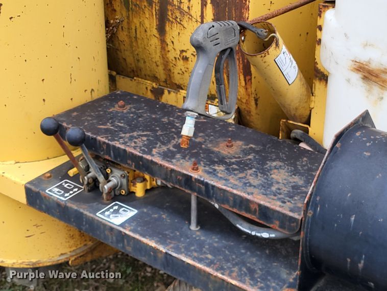 image for item LR9094 2005 Vermeer Ring-O-Matic 550 Jet Vac  vacuum excavator