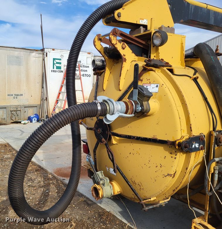 image for item LR9094 2005 Vermeer Ring-O-Matic 550 Jet Vac  vacuum excavator