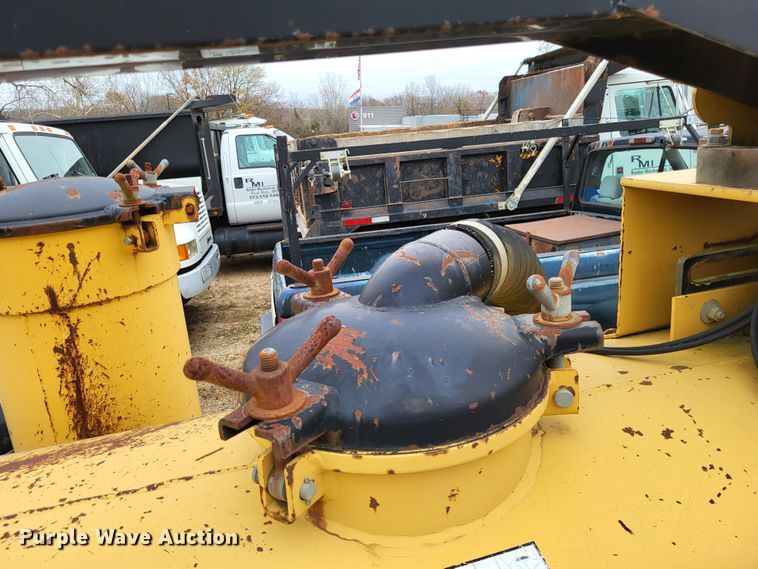 image for item LR9094 2005 Vermeer Ring-O-Matic 550 Jet Vac  vacuum excavator