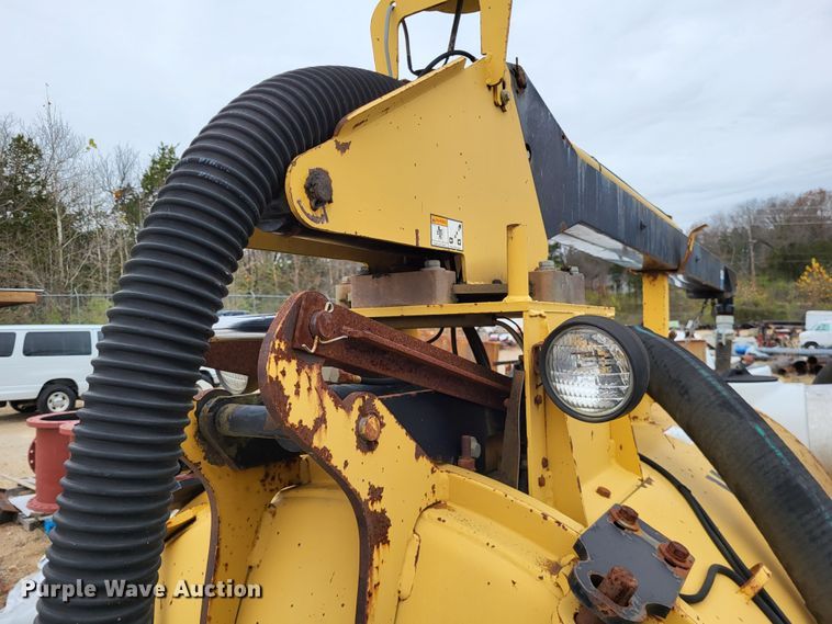 image for item LR9094 2005 Vermeer Ring-O-Matic 550 Jet Vac  vacuum excavator