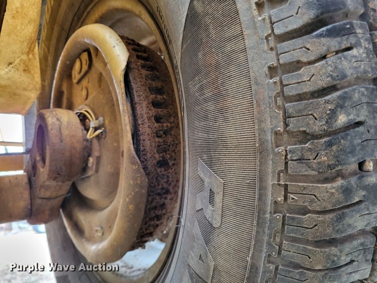 image for item LR9094 2005 Vermeer Ring-O-Matic 550 Jet Vac  vacuum excavator