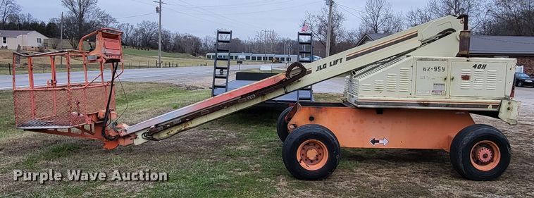 image for item LR9133 1994 JLG 40H  boom lift