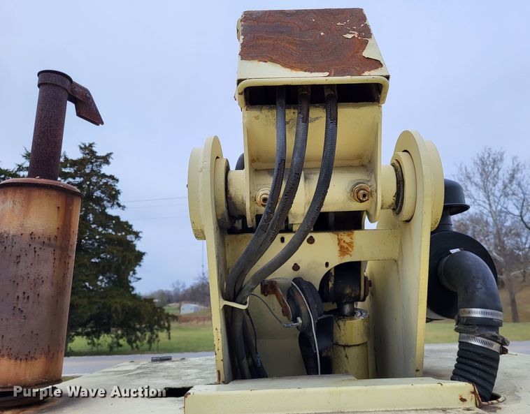 image for item LR9133 1994 JLG 40H  boom lift