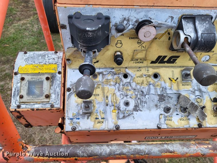 image for item LR9133 1994 JLG 40H  boom lift