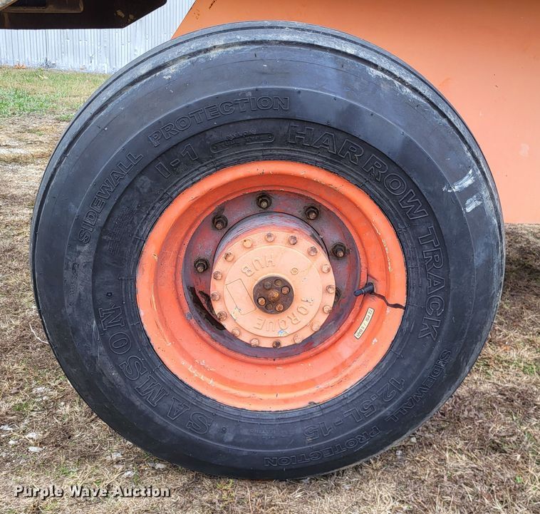 image for item LR9133 1994 JLG 40H  boom lift