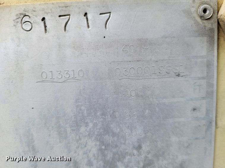 image for item LR9133 1994 JLG 40H  boom lift