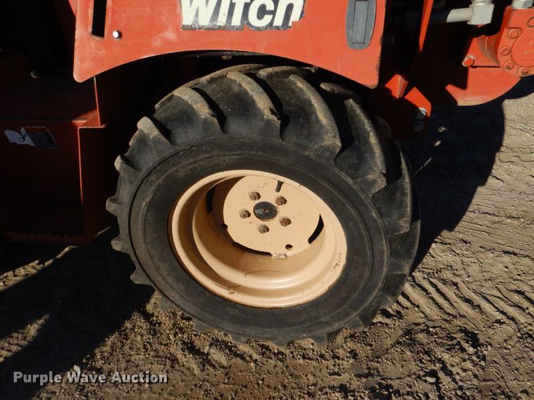 image for item LT9003 2008 Ditch Witch RT40  trencher